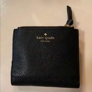 NWT Kate spade black pebble leather wallet medium